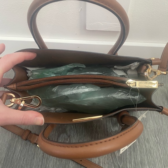 Michael Kors Maple Brown Multi Small Purse - Picture 4 of 8